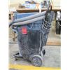 Image 3 : Bosch HEPA Ready Dust Extractor Wet/Dry Shop Vac VAC090A