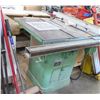 Image 1 : Delta Rockwell 3 Phase 10" Table Unisaw SAW-33
