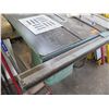 Image 2 : Delta Rockwell 3 Phase 10" Table Unisaw SAW-33