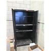 Image 2 : Metal 2 Door Cabinet w/ Adjustable Inside Shelves