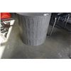 Image 2 : MODERN HEAVY ENDTABLE