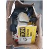 Image 1 : BOX OF KNEE PAD AND SHOE COVERS
