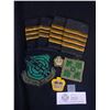 Image 1 : Lot of Assorted Military Badges/Patches and Epaulettes -US