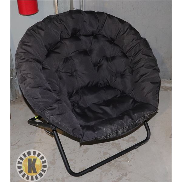 BLACK SAUCER CHAIR