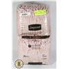Image 1 : DEPENDS DRY SHIELD SM 30PK