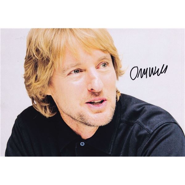 Owen Wilson signed photograph (1968-).