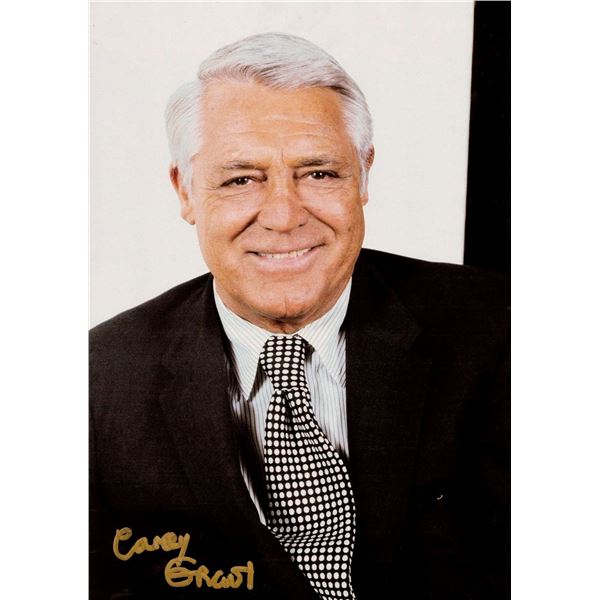 Cary Grant signed photograph. (1904-1986).