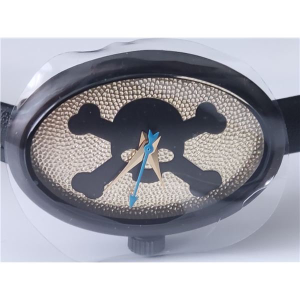 New Ladies' Vivienne Westwood "Medallion" Quartz Watch (VV056BKBKNC).