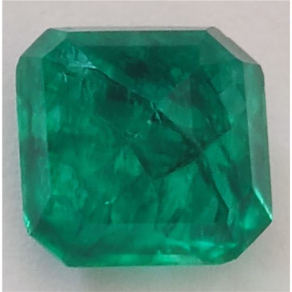 Gemstone: Green square emerald - 7.95 Ct.