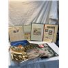 Image 1 : Scrap books and magazines
