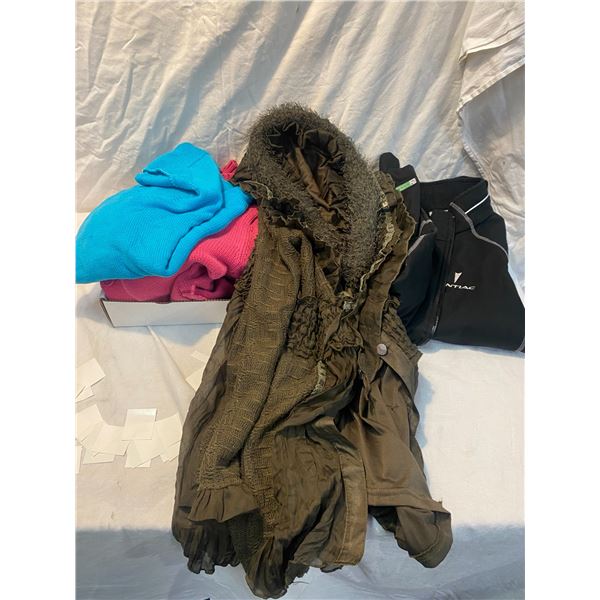 Medium to large sweaters and jacket