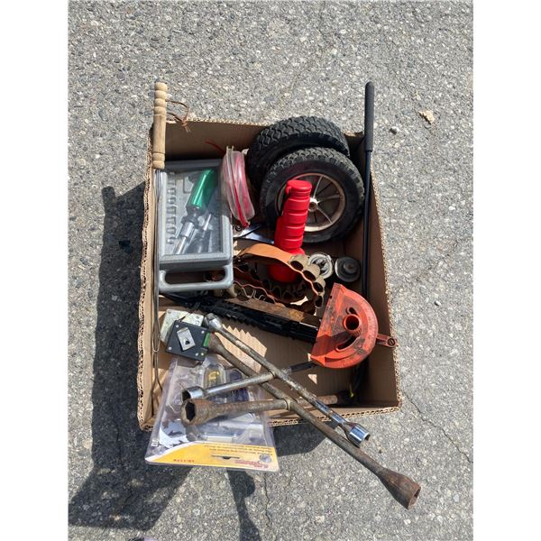 Tools and yard items