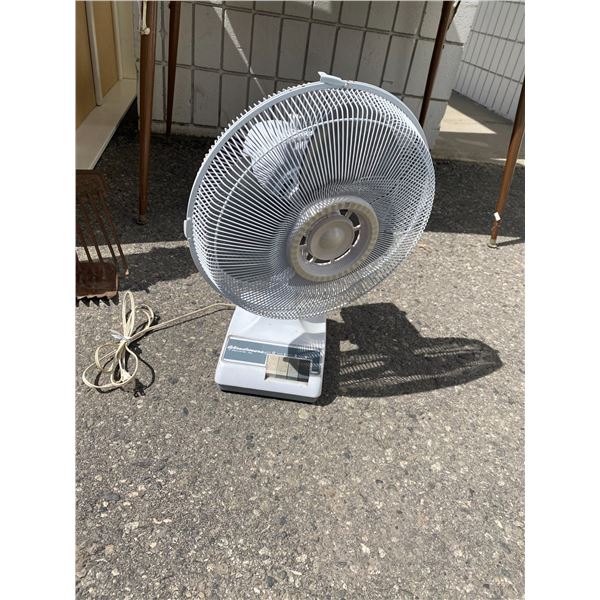 Table fan