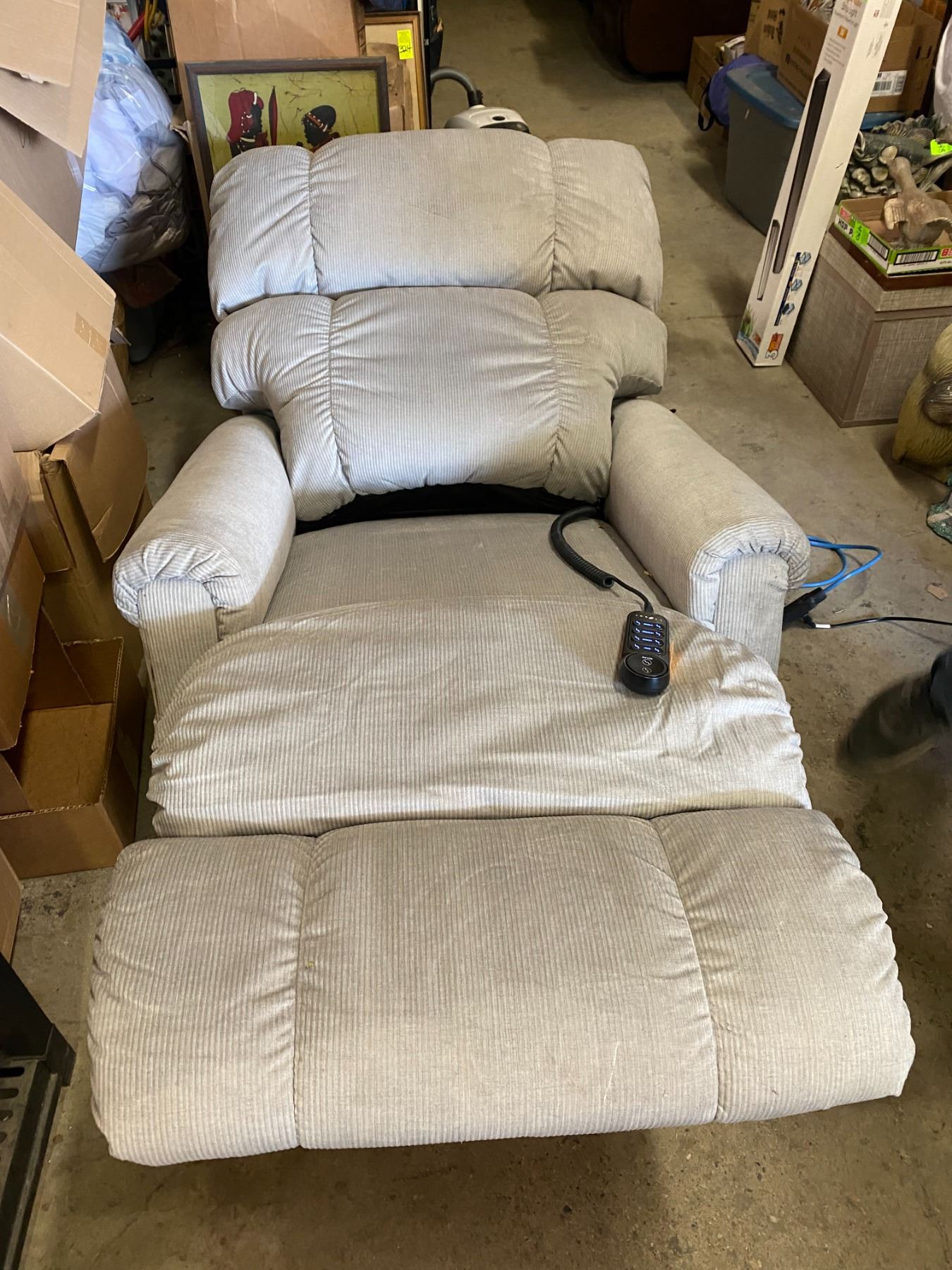 Lazy boy luxury lift, power recliner