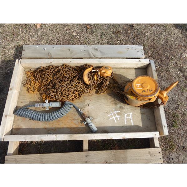 3 Ton Chain Hoist and Trailer Plug