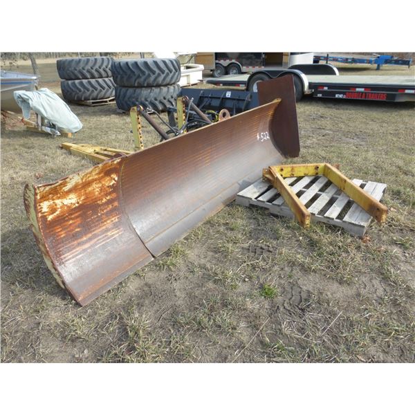 Degelman 9' Blade c/w 2' Ext, (Was on 1086) SN.7324