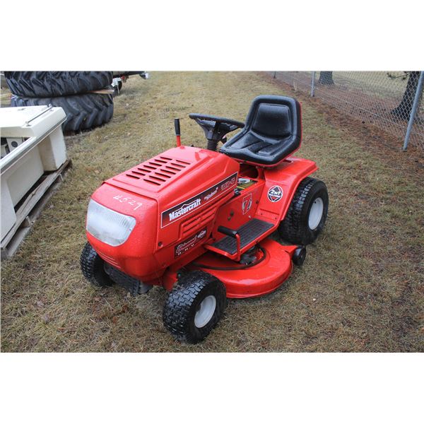 Riding Mower, 15 1/2 HP, Mastercraft 42" (No Battery, Needs Belt)