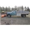 Image 9 : 1990 F350 4X4, 460, 4spd, c/w Front Snow Blade, Showing 132,173 Km, 10' Aluminum Deck, Good 16" Rubb