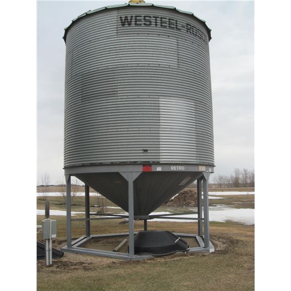 5 ring 14' Westeel on Retro hopper bottom (Located 1.5 miles south of Andrew on 855. 563052/ hwy 855