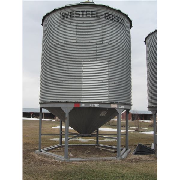 5 ring 14' Westeel on Retro hopper bottom (Located 1.5 miles south of Andrew on 855. 563052/ hwy 855