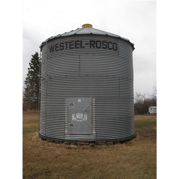 Westeel 14' 5 ring on fair-poor wood floor, c/w ladder (Located 1 mile south, and 2 miles west of An