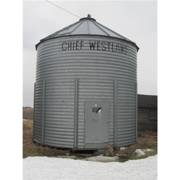 Chief 5 ring 15' on decent wood floor with floor aeration and ducting (Located 1 mile south, and 2 m