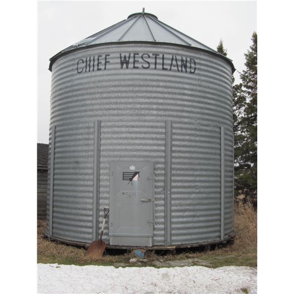 Chief 5 ring 15' on decent wood floor with floor aeration and ducting (Located 1 mile south, and 2 m