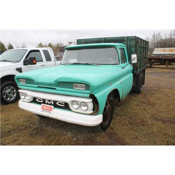 1961 GMC,  1 Ton, 122,220 Miles, 10' B & Hoist, 6 Cyl. Standard (New Fenders in the Box)