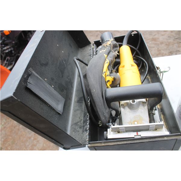 DeWalt Planer c/w Biscuits