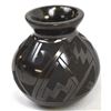Image 1 : Miniature Mata Ortiz Etched Black Pottery Jar