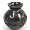 Image 2 : Miniature Mata Ortiz Etched Black Pottery Jar