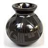 Image 7 : Miniature Mata Ortiz Etched Black Pottery Jar