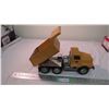Image 2 : ERTL McClinton - anchor gravel truck