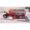 Image 1 : ERTL collectibles Fox Fire Farm Farmall Turbo 1206 tractor w/ figurine 1:16