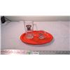 Image 1 : Tray w/ 2 A&W mug tall one has hairline crack