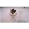Image 2 : Vintage clear oil lamp w/ chimney 17" tall