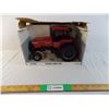 ERTL Case International Tractor with Cab - 1:16