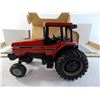 Image 2 : ERTL Case International Tractor with Cab - 1:16