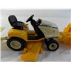 Image 2 : Cub Cadet 3000 series lawn mower with attachments + trailer (no box)