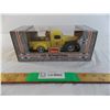 Image 1 : 1947 International Pickup - Home Hardware - 1:25