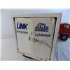 Image 5 : Hardware Link Store Trailer with Transtar II Semi
