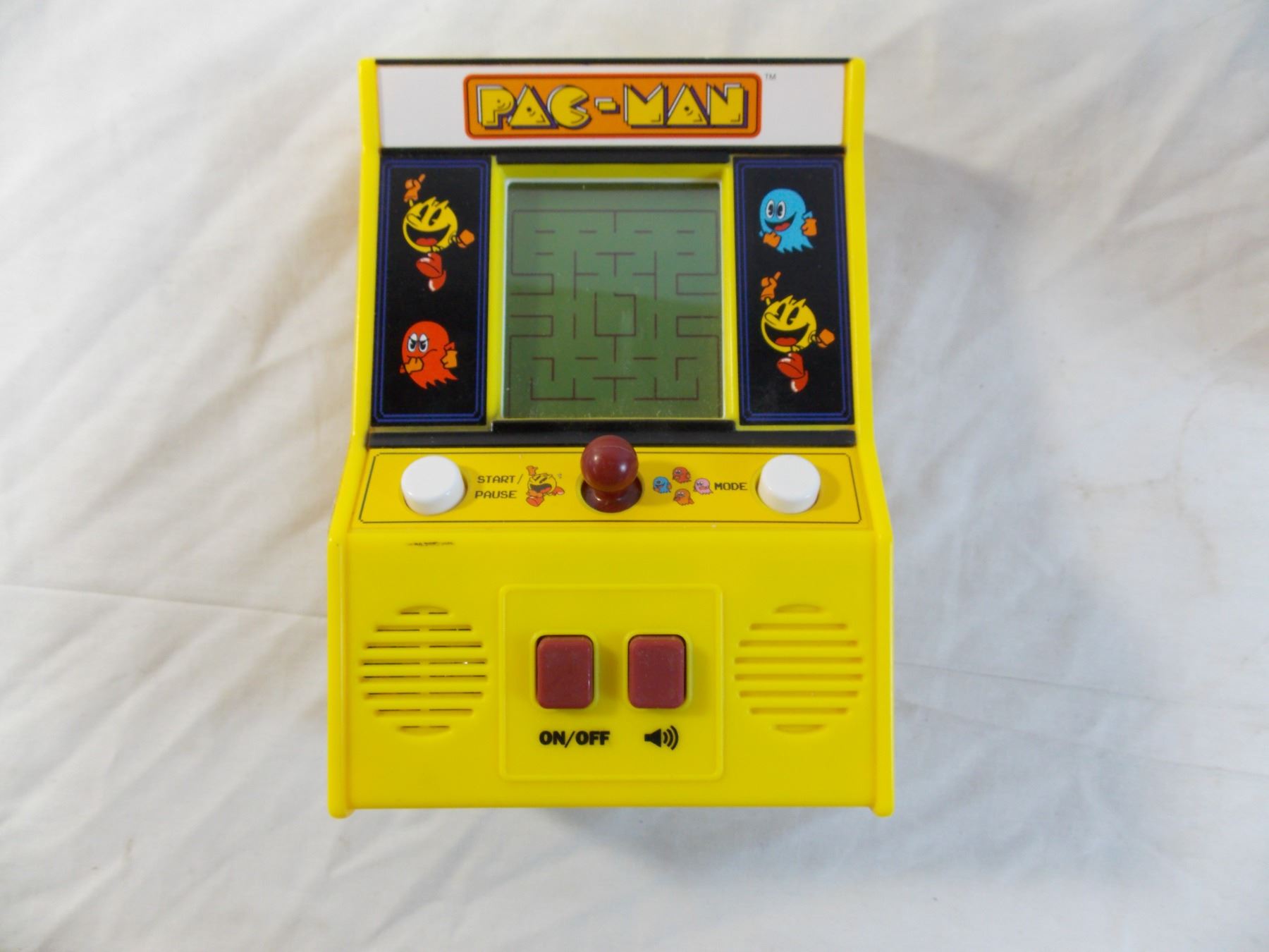 Pacman + Space Invaders mini handheld arcades