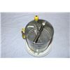 Image 2 : Flour sifter