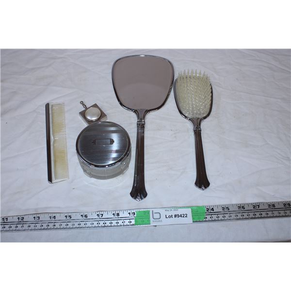 Vintage Mirror,brush set