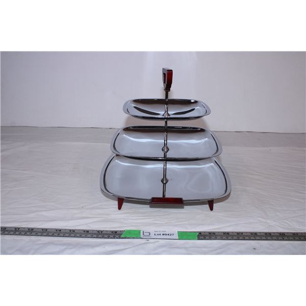 3 tier dessert stand
