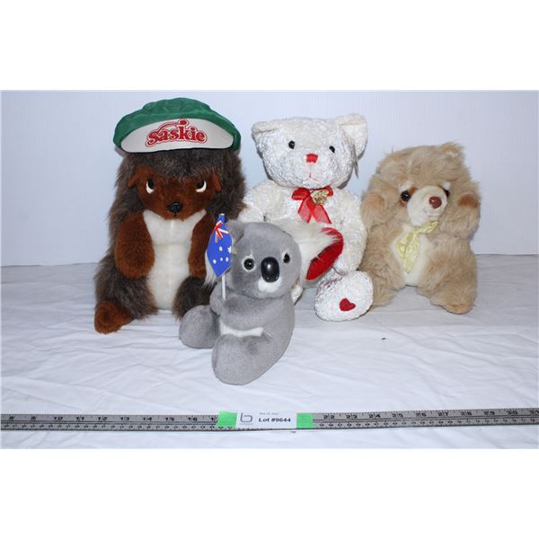 Stuffed animals (4)