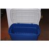 Image 3 : *Rubbermaid Tote with lid
