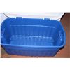 Image 4 : *Rubbermaid Tote with lid