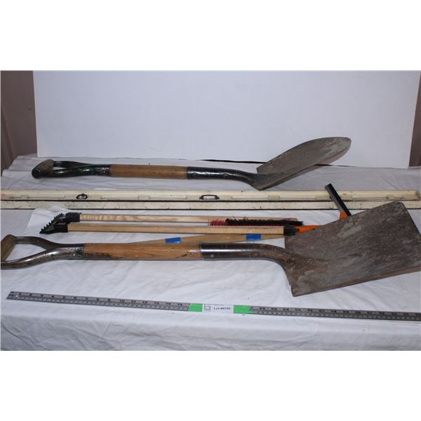 Level,car brushes,shovels (2)