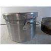 Image 2 : Aluminum pots with lids